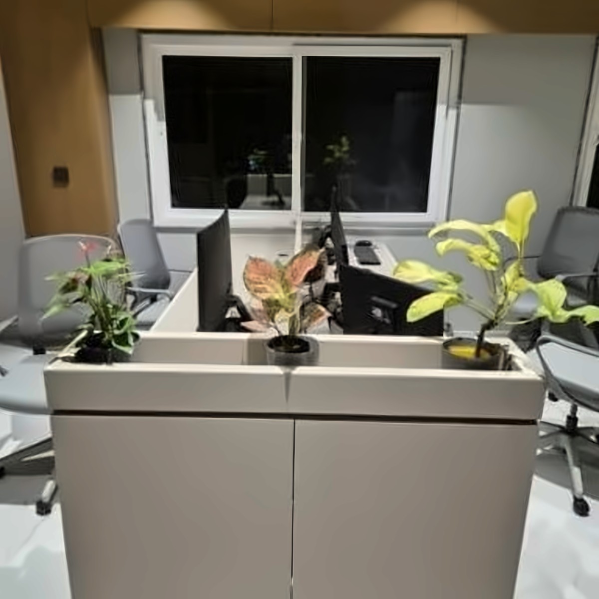 Support team desks